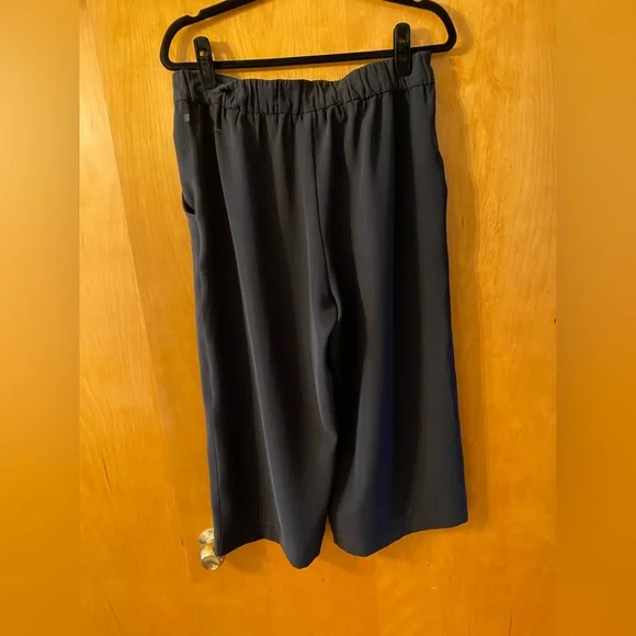 Women’s Navy Wide-Leg Tie-Waist Pants - Picture 2 of 8